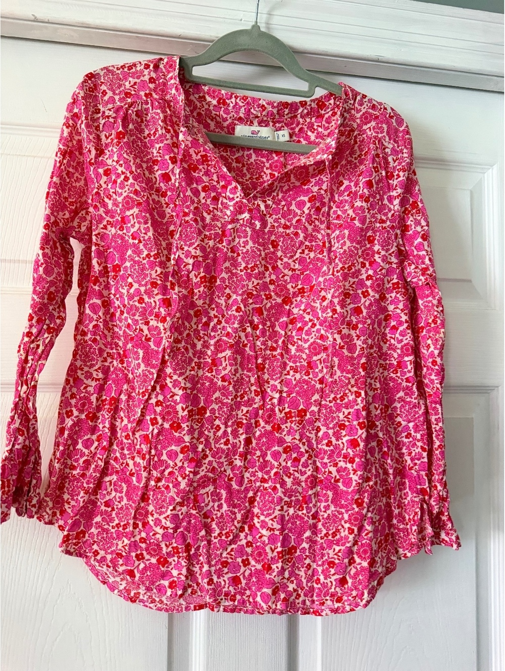 Vineyard vines blouse xs